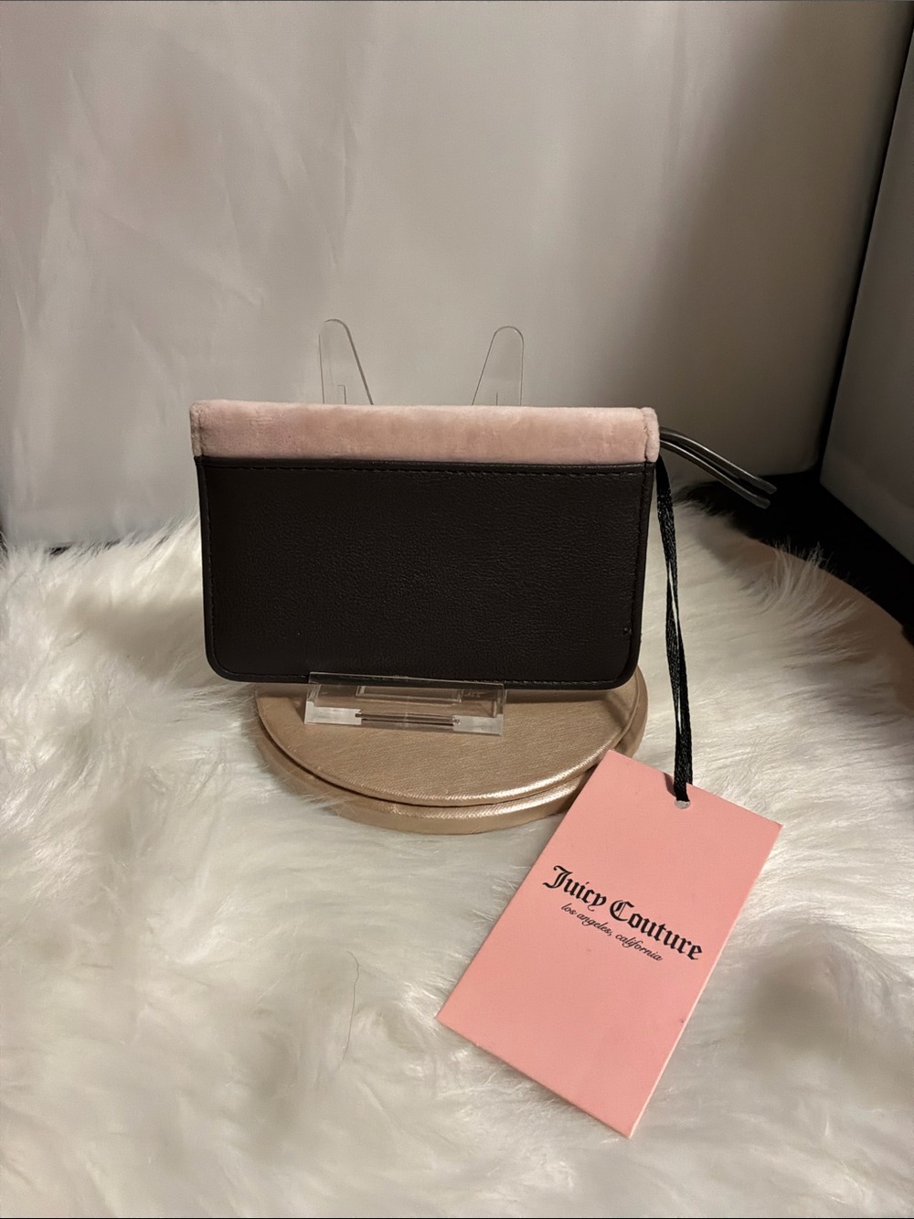 Juicy Couture Blush Pink Velvet Snap Wallet with Black Trim - Picture 6 of 6